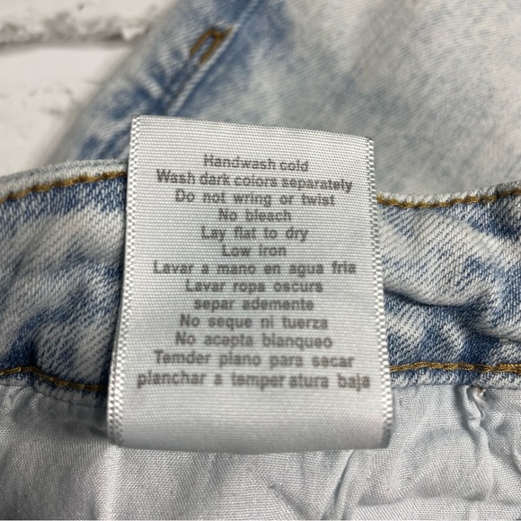 Judy Blue Faded Blue Denim Jeans size 13/31. Preowned. Slim fit. Acid washed. - Picture 6 of 12